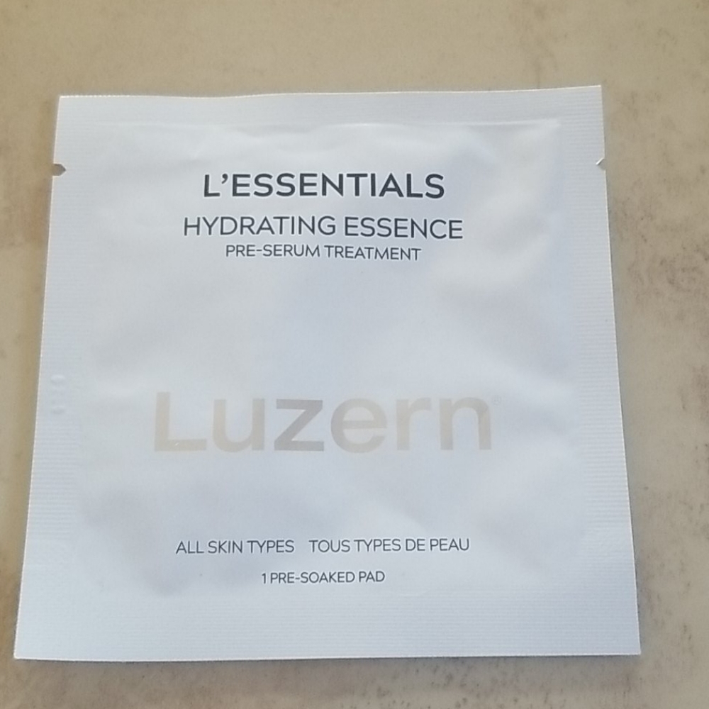 Luzern Hydrating Essence